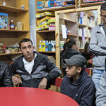 Mohajed och Rimah i mitten. Foto: Julia Björne